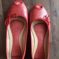 Дамски розови пантофки, снимка 2 - Дамски ежедневни обувки - 21120518