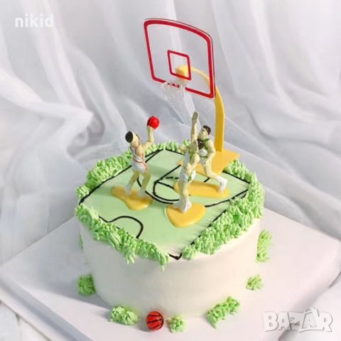 4 Баскетболисти и кош фигурки PVC пластмасови  за игра и украса торта топер баскетбол, снимка 3 - Други - 22004563