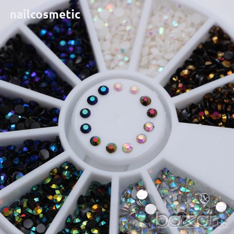 Комбинирана палитра малки бели, сребристи и черни камъчета хамелеон, снимка 2 - Продукти за маникюр - 18750374