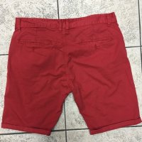 Червен къс панталон, снимка 4 - Дънки - 21872187