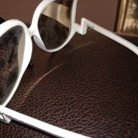 Продавам очила, снимка 10 - Слънчеви и диоптрични очила - 20583627
