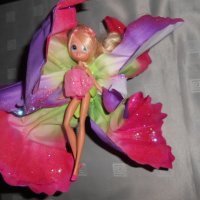 Колекционерска Barbie Blooming Thumbelina 2008 г , снимка 2 - Кукли - 23111432