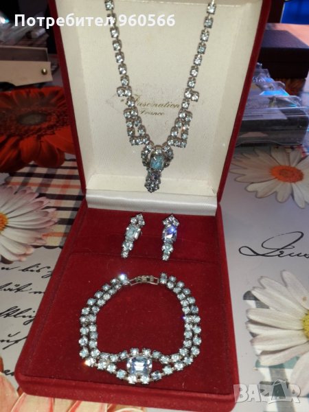 Стар комплект колие,обици и гривна, снимка 1