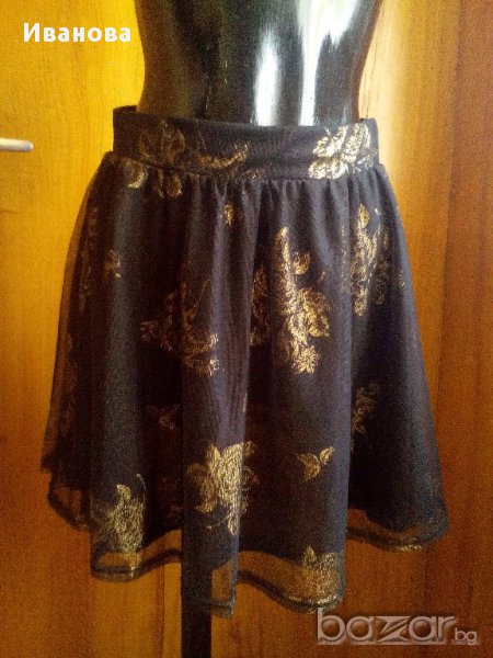 Черна пола със златисти цветя М, снимка 1