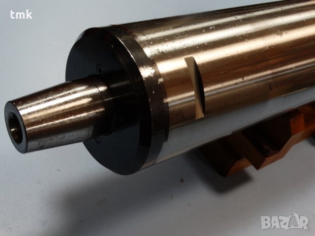 Шпиндел за шлайф Ф 100, снимка 7 - Резервни части за машини - 24843366