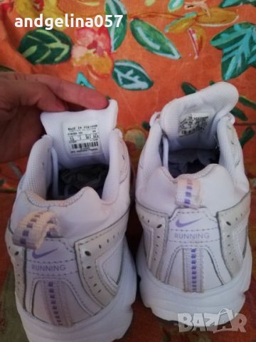 Оригинални маратонки Nike, снимка 11 - Маратонки - 10468664