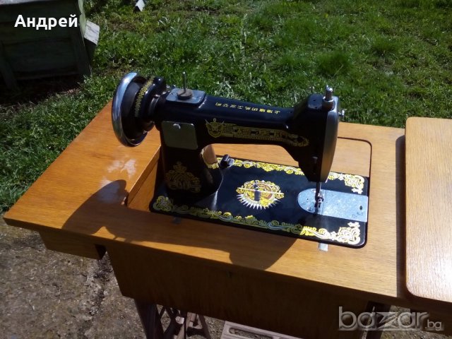 Настолна шевна машина, снимка 4 - Антикварни и старинни предмети - 21237614