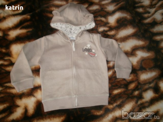 Нов суитчер с ушички от Ларедут, Франция, снимка 2 - Бебешки блузки - 11871581