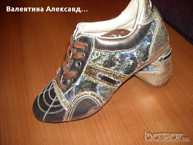 Ефектни дамски спортни обувки, снимка 4 - Кецове - 11390206