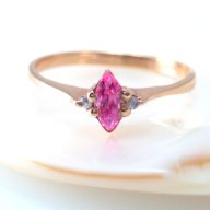  златен пръстен с розов цирконий 1.34 грама, размер №53.5, снимка 1 - Пръстени - 13729043