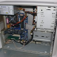 Fujitsu-Siemens Перфектен компютър, снимка 2 - Работни компютри - 23479577