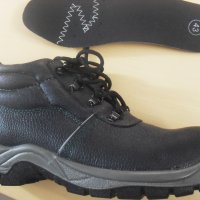 промо-Защитни обувки Аlmeria от 100% естествена кожа с предпазно бомбе., снимка 1 - Мъжки боти - 19586577