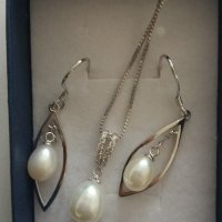Сребърен комплект с естествени перли, снимка 1 - Бижутерийни комплекти - 21326986