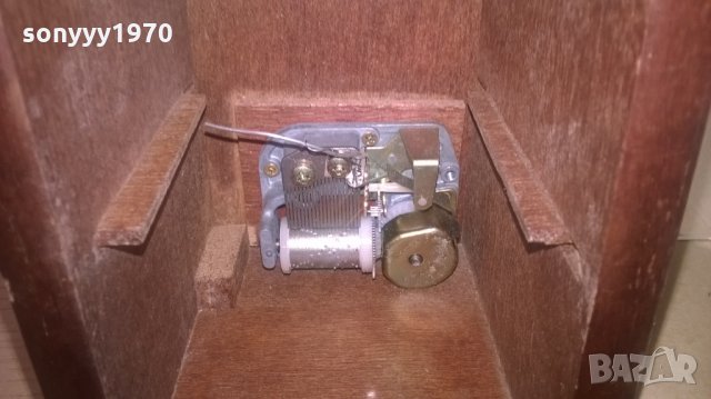 красива музикална кутия с огледало и чекмеджета-от швеицария, снимка 10 - Колекции - 25413749