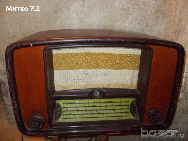 радиоапарат балтика , снимка 2 - Антикварни и старинни предмети - 14204167