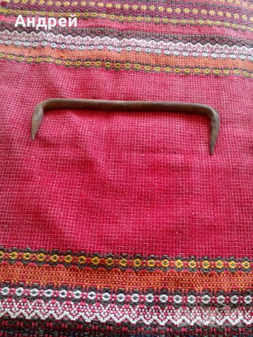 Старинен кован пирон