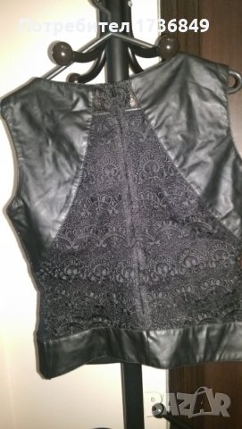 Блуза без ръкав, снимка 2 - Блузи с дълъг ръкав и пуловери - 25604433