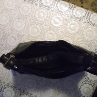 Дамска чанта, черна, плътна кожа, 2 прегради, 5.0лв., снимка 2 - Чанти - 21361027