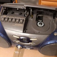 радио касетофон  SHARP QT-CD210  BOOMBOX, снимка 2 - Радиокасетофони, транзистори - 25775938