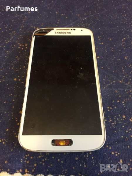 Samsung S4 счупен дисплей + рамка + УСБ и ВСИЧКО ЗА 20лв Само дисплея не работи. , снимка 1