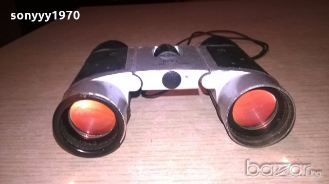бинокъл-малък и компактен-11х10х4см-внос швеицария, снимка 2 - Екипировка - 20025224