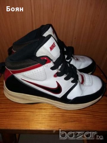Маратонки NIKE, снимка 2 - Детски маратонки - 19992376