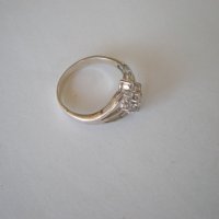Сребърен пръстен с камъчета, снимка 2 - Пръстени - 18674076