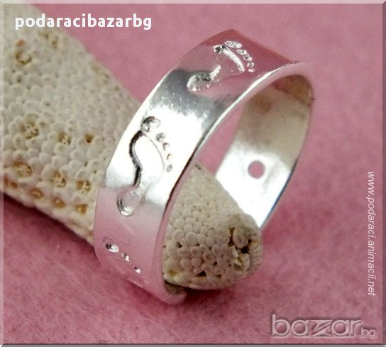 СТЪПКИ ОТ КРАЧЕТА – ПОСРЕБРЕНА ХАЛКА, снимка 1