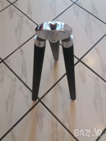 Статив  (тринога) за фотоапарати и камери. , снимка 4 - Антикварни и старинни предмети - 23879712