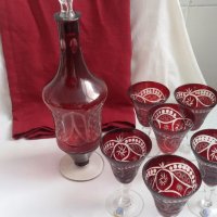 Кристални  чаши цветен червен кристал и гарафа , снимка 12 - Антикварни и старинни предмети - 17470279