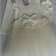 Бяла детска рокля с тюл и панделка-128,140,146,152, снимка 1 - Детски рокли и поли - 13349507