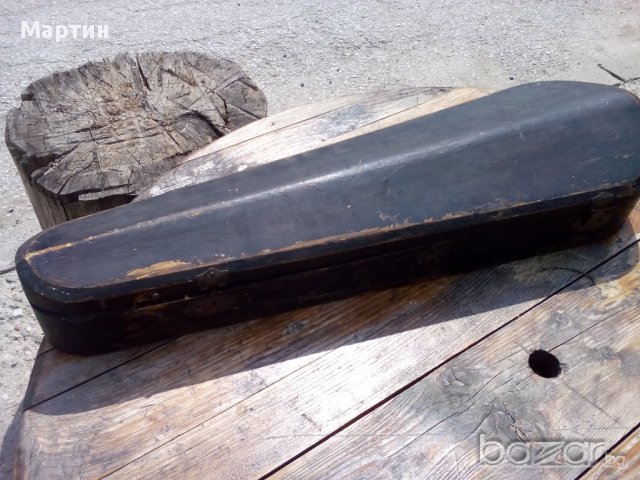 Много стара цигулка във дървен куфар ! Цигулката е във добро състояние !, снимка 2 - Струнни инструменти - 15388776