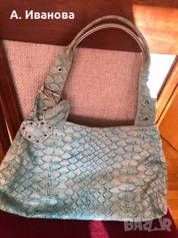 Дамска чанта естествена кожа, снимка 2 - Чанти - 24575424