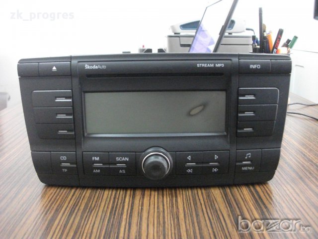 Авто радио CD за Skoda Octavia CD MP3  STREAM Radio 1Z0035161C
