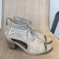 Уникални сандали  MUSTANG, снимка 3 - Дамски ежедневни обувки - 25497830