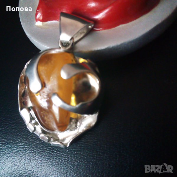 Сребърен медальон уникат   с  естествен  кехлибар масивен авторски медальон, снимка 1