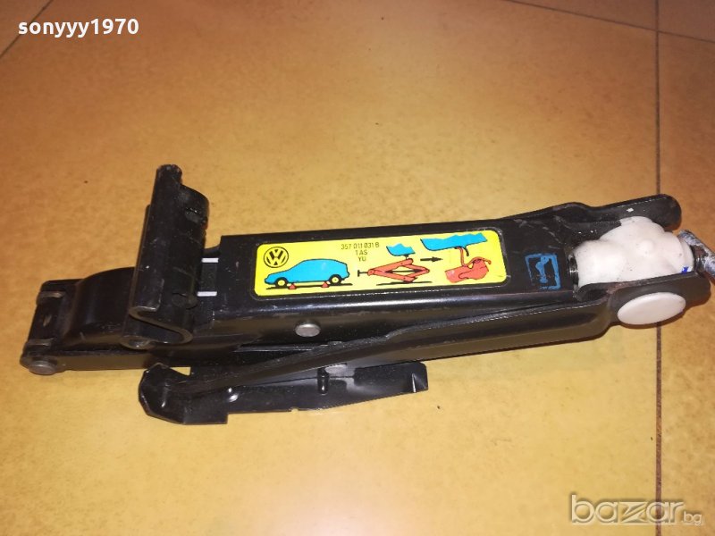 volkswagen-нов оригинален крик-внос швеицария, снимка 1