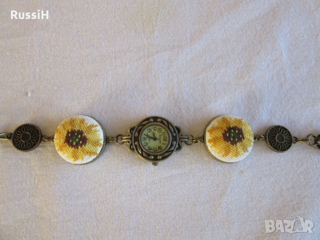 Ръчно бродирани бижута с цветя слънчогледи, снимка 10 - Бижутерийни комплекти - 22129530