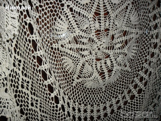  Старинен ковьор , каре и покривка плетена на една кука, снимка 3 - Антикварни и старинни предмети - 19957338