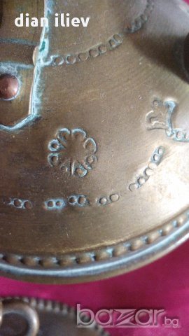 Някакъв съд от жълт метал, снимка 7 - Антикварни и старинни предмети - 13904199