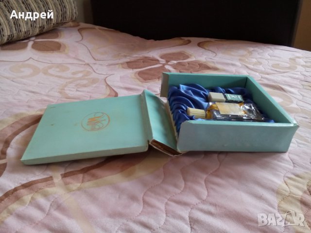 Опаковка парфюми,Комплект КРЕМЕНА, снимка 7 - Антикварни и старинни предмети - 22666532
