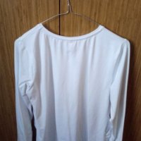  Продавам блуза, снимка 3 - Блузи с дълъг ръкав и пуловери - 24672561