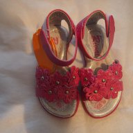 Детски сандали, снимка 1 - Детски сандали и чехли - 13326930