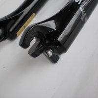 Продавам колела внос от Германия магнезиева велосипедна вилка SR SUNTOUR XCR 26 цола черна, снимка 4 - Части за велосипеди - 24206926