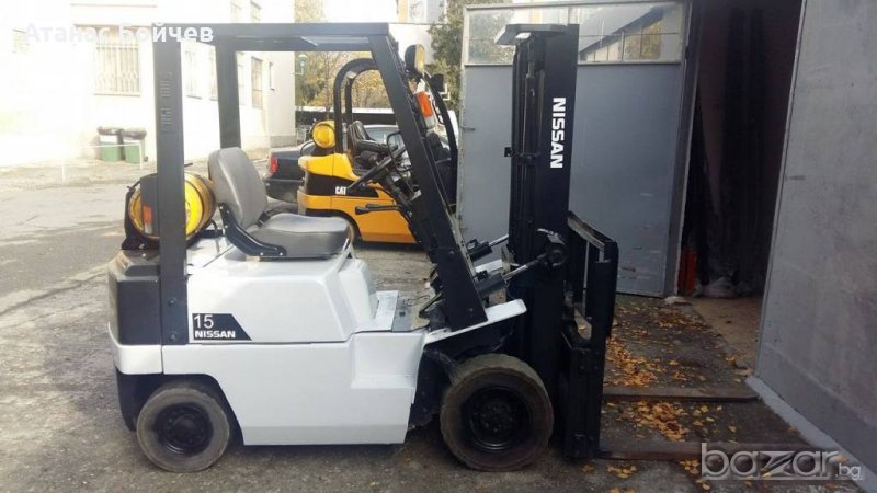 газокар нисан 1.5 тона , снимка 1