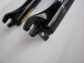 Продавам колела внос от Германия магнезиева велосипедна вилка SR SUNTOUR XCR 26 цола черна, снимка 4