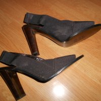 Нови Луксозни дамски сандали Stuart Weitzman, снимка 1 - Сандали - 20834747
