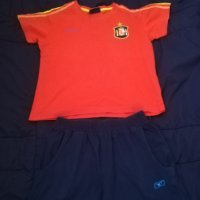 Футболен екип къси панталонки и тениска на Испания с подарък, снимка 2 - Други - 25907128