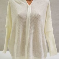 Дамски плетен пуловер с качулка в екрю марка Fobya , снимка 2 - Блузи с дълъг ръкав и пуловери - 20786613