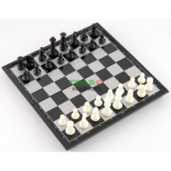 Красив магнитен шах с размери - 25х25 см, снимка 1 - Шах и табла - 15741545